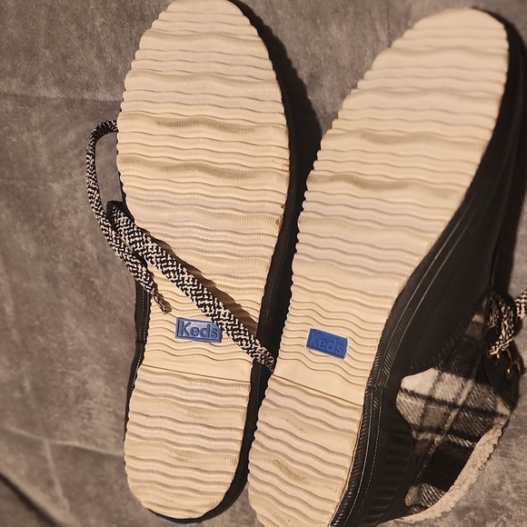 Keds Lace Up High Tops - Picture 8 of 8